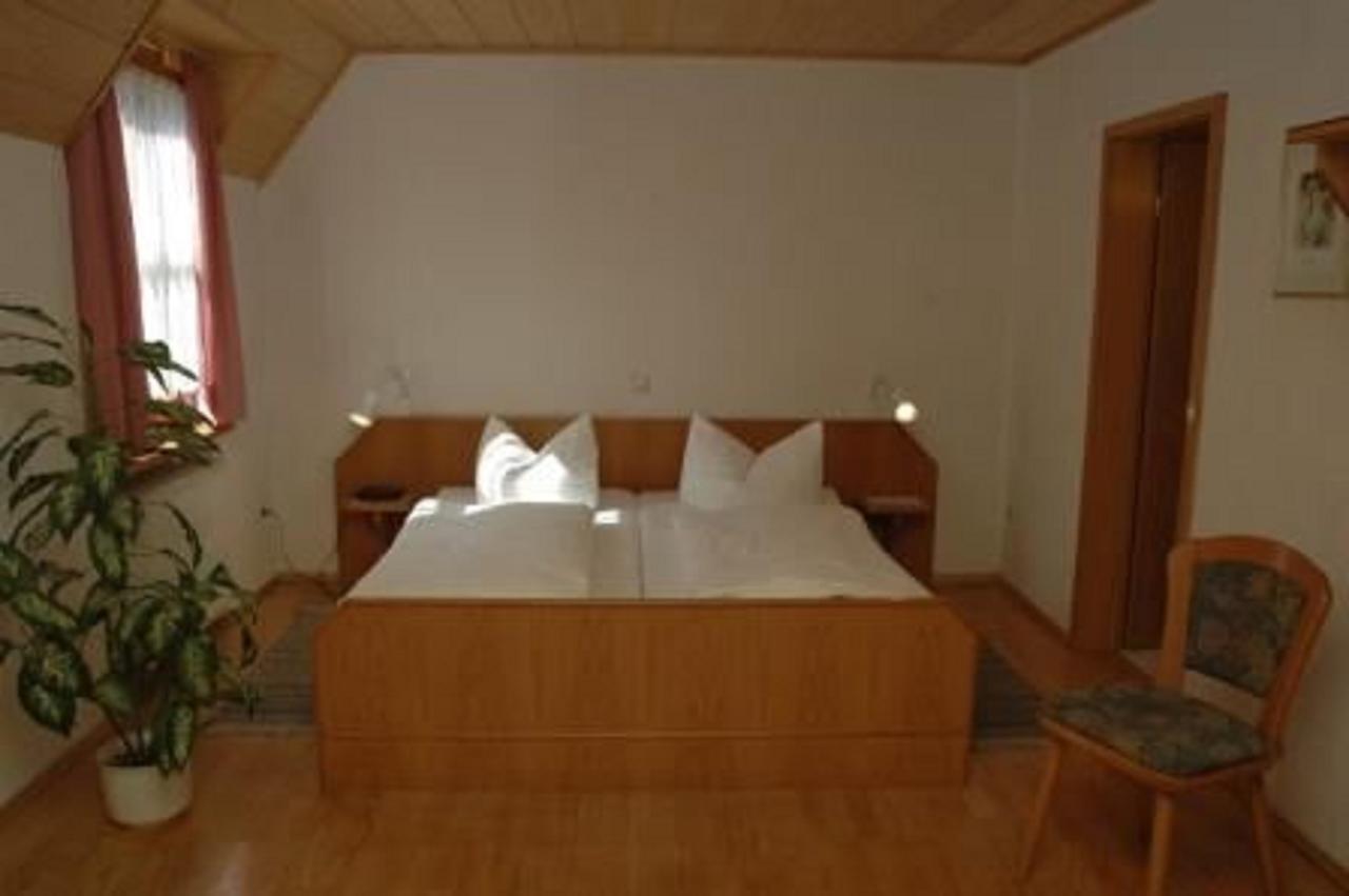 פריכסנשטאדט Gaestehaus Am Westtor מראה חיצוני תמונה